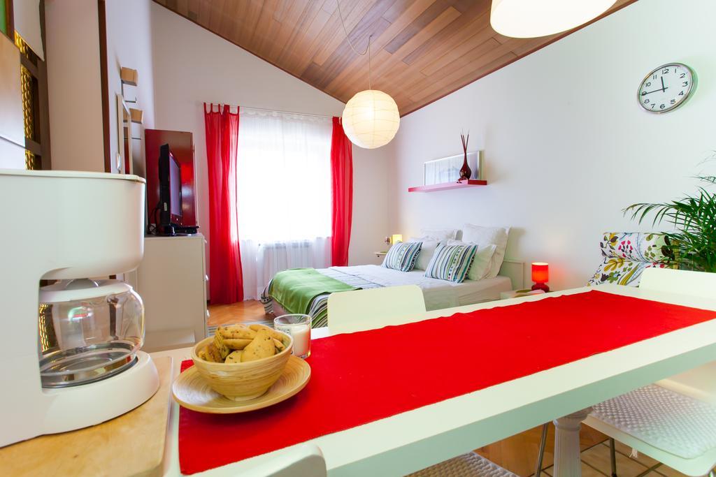 Premium Central Apartments Vrsar Buitenkant foto