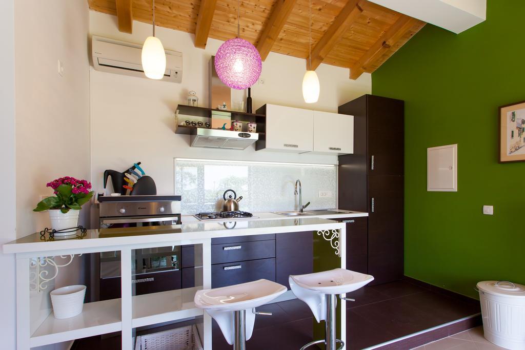 Premium Central Apartments Vrsar Buitenkant foto